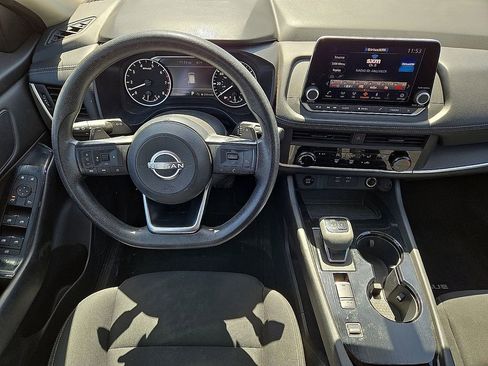 Used 2024 Nissan Rogue S FWD image 15