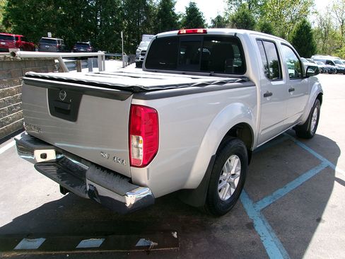 Used 2017 Nissan Frontier SV AWD/4WD image 8