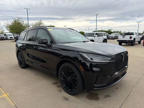 New 2026 Lincoln Aviator Reserve AWD/4WD image 2
