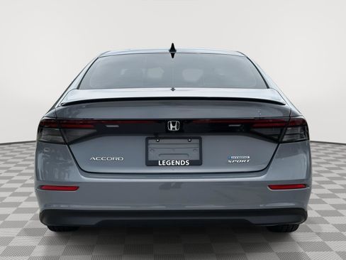 Used 2025 Honda Accord Sport image 4