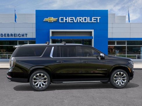 New 2026 Chevrolet Suburban Premier image 5