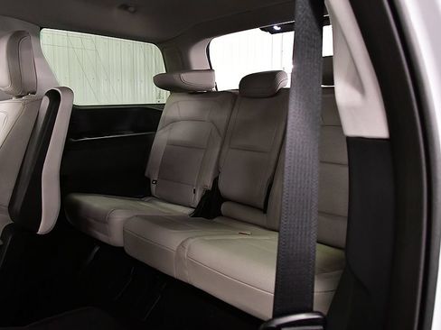 Used 2025 Lincoln Navigator Reserve AWD/4WD image 30