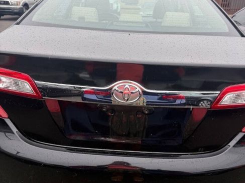 Used 2013 Toyota Camry XLE FWD image 5