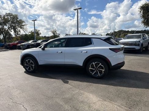 New 2026 Chevrolet Equinox EV LT image 6