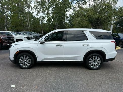 Used 2025 Hyundai Palisade SEL FWD image 2
