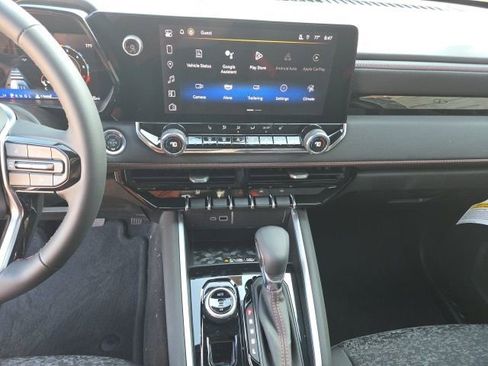 New 2025 Chevrolet Colorado Z71 w/ Midnight Edition image 11