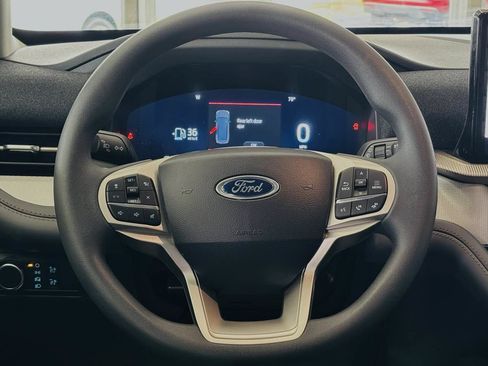 Used 2026 Ford Explorer Active AWD/4WD image 47