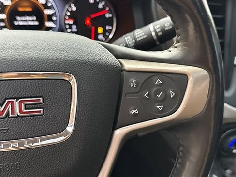 Used 2018 GMC Acadia Denali w/ Technology Package image 30