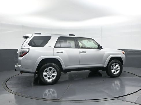 Used 2024 Toyota 4Runner SR5 image 3