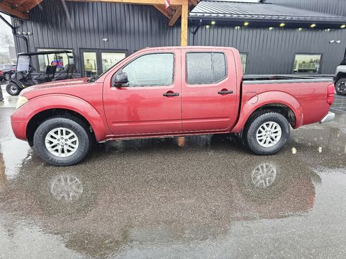 Used 2016 Nissan Frontier SV image 25