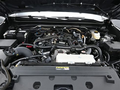 Used 2025 Toyota Tacoma TRD Off-Road w/ TRD Off Road Upgrade Package image 14