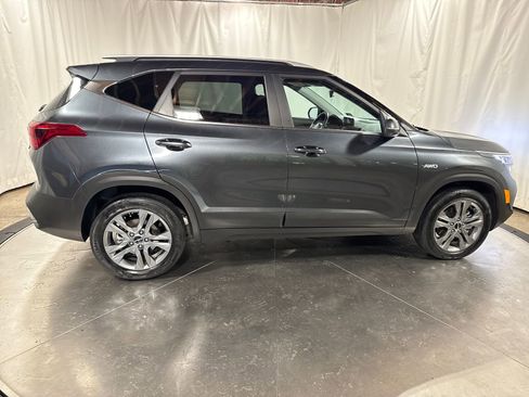 Certified 2023 Kia Seltos S w/ Navigation Package AWD/4WD image 9