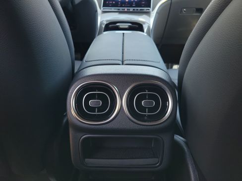 Certified 2025 Mercedes-Benz GLC 300 image 14