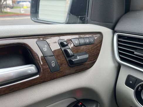 Used 2012 Mercedes-Benz ML 350 4MATIC image 47