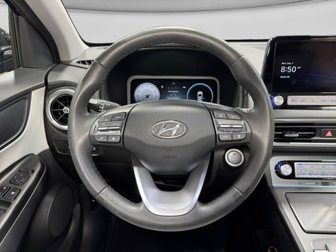 Used 2023 Hyundai Kona Limited w/ Cargo Package FWD image 8