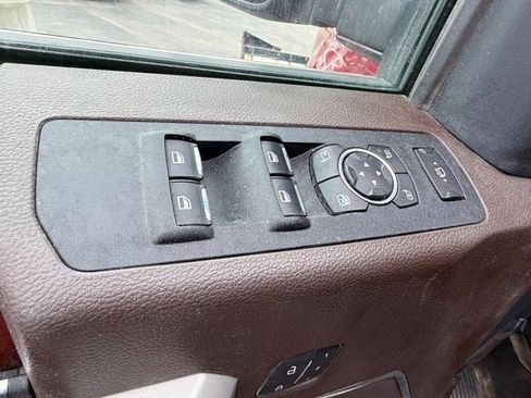 Used 2019 Ford F250 King Ranch w/ Snow Plow Prep Package image 39