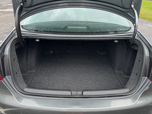 Used 2012 Volkswagen Jetta SE image 19