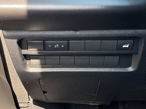 Used 2024 Mitsubishi Outlander SE AWD/4WD image 26