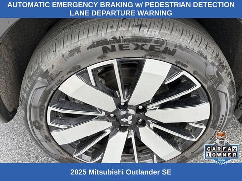 Used 2025 Mitsubishi Outlander SE AWD/4WD image 9