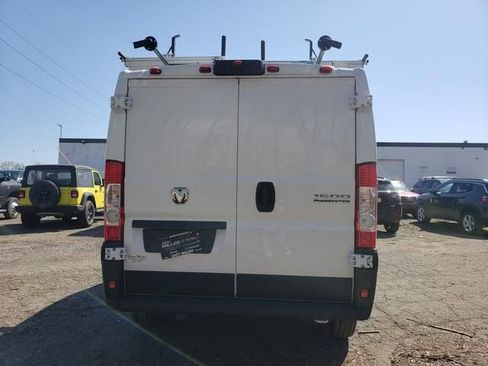 Used 2025 RAM ProMaster 1500 w/ Premium Convenience Group FWD image 4