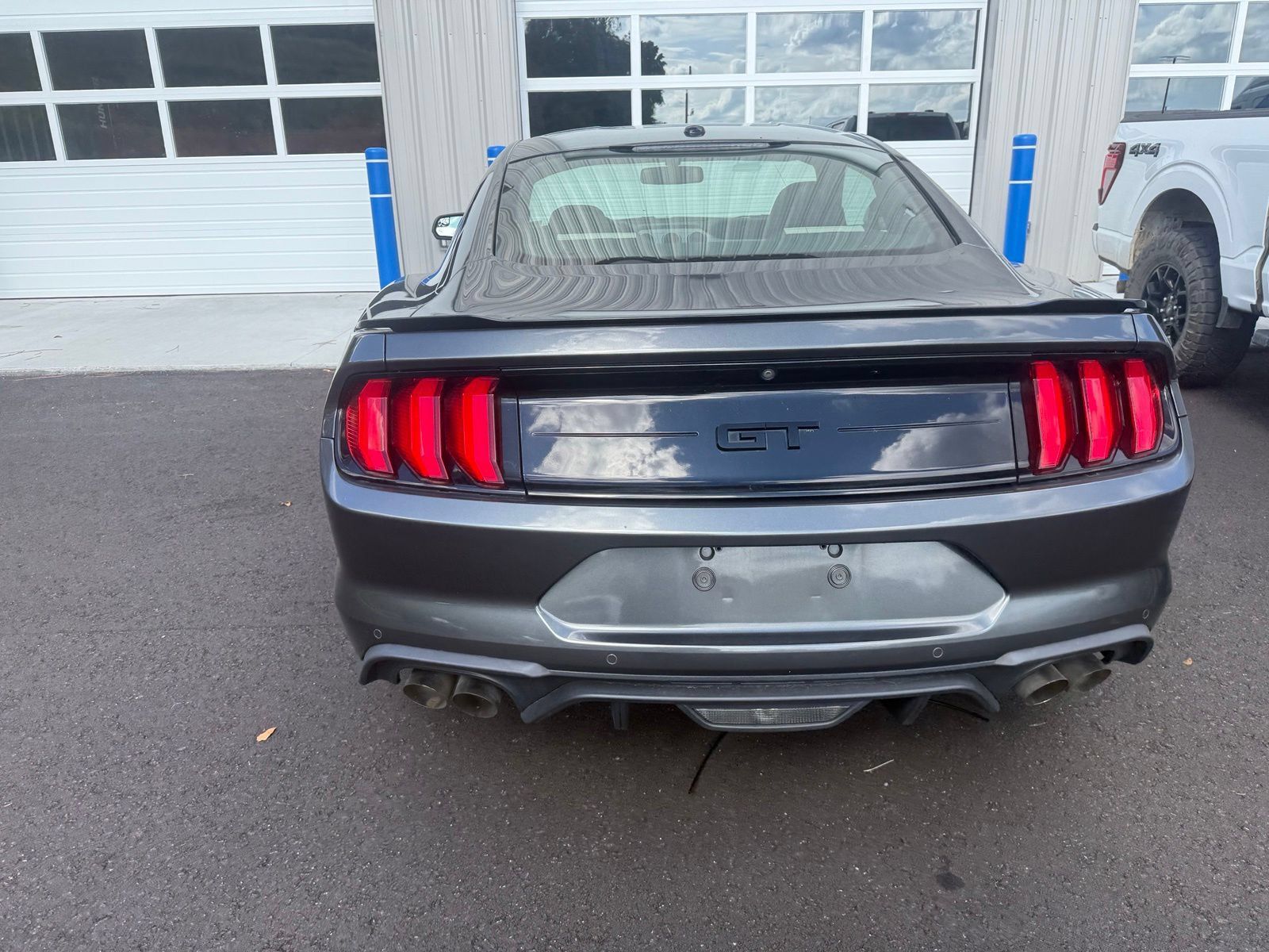 Used 2020 Ford Mustang GT Premium w/ Black Accent Package RWD image 6