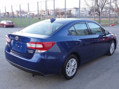 Used 2017 Subaru Impreza 2.0i Premium image 3