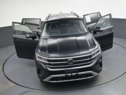 Used 2021 Volkswagen Atlas SE image 37