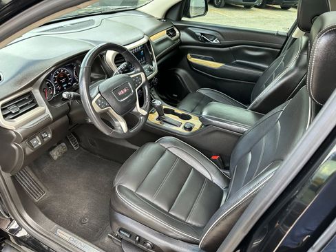 Used 2019 GMC Acadia Denali image 13