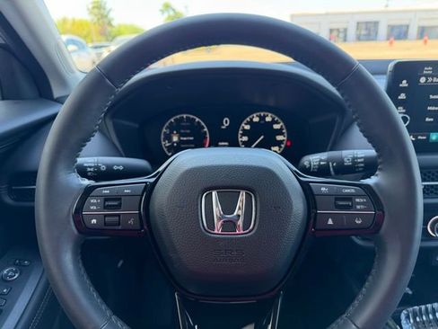Used 2025 Honda HR-V EX-L image 16