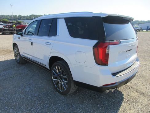 New 2026 GMC Yukon Denali Ultimate AWD/4WD image 6