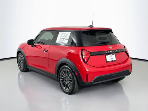 Used 2025 MINI Cooper S FWD image 6