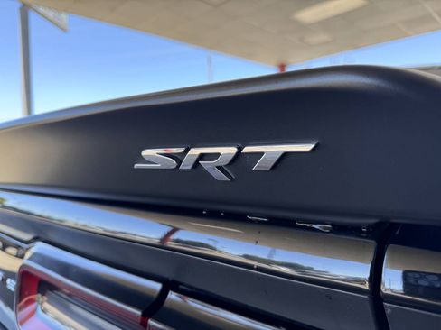 Used 2016 Dodge Challenger SRT Hellcat RWD image 6
