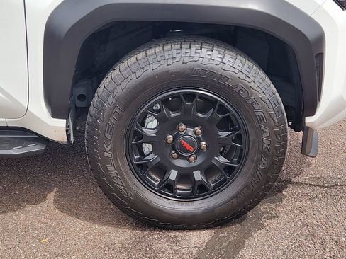 Used 2026 Toyota 4Runner TRD Off-Road Premium AWD/4WD image 30