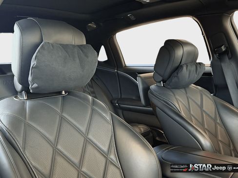Used 2023 Mercedes-Benz Maybach S 680 4MATIC image 13