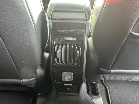 New 2026 Jeep Compass Limited image 18