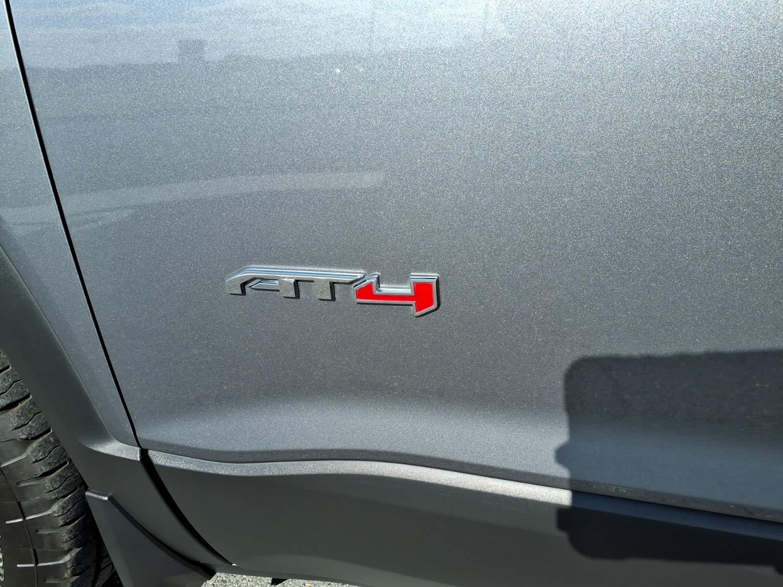 Certified 2022 GMC Acadia AT4 w/ Technology Package AWD/4WD image 7