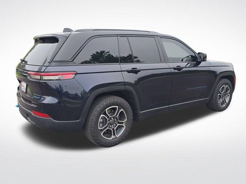 Used 2024 Jeep Grand Cherokee Trailhawk w/ Luxury Tech Group III AWD/4WD image 6