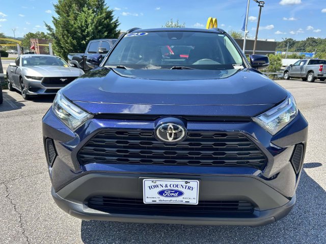 Used 2025 Toyota RAV4 XLE FWD image 30