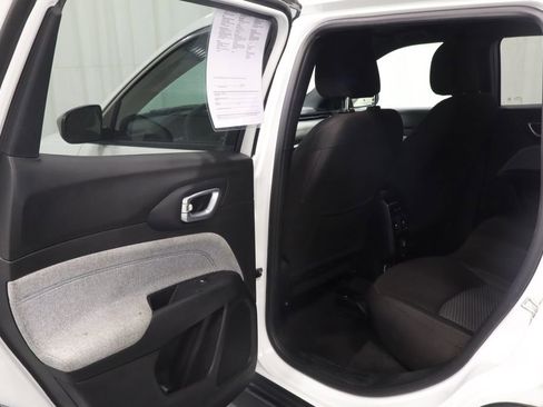 Used 2023 Jeep Compass Sport AWD/4WD image 14