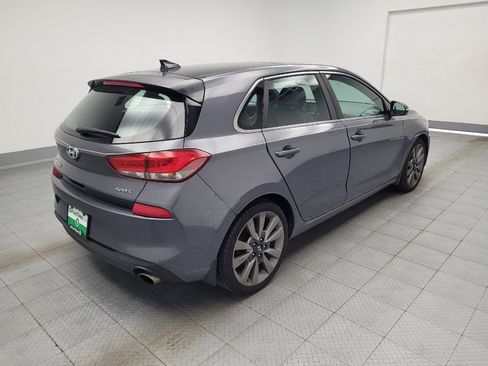 Used 2018 Hyundai Elantra GT Sport w/ Sport Tech Package 04 FWD image 9