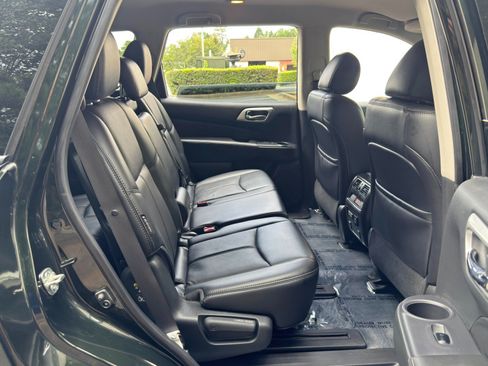 Used 2019 Nissan Pathfinder SL AWD/4WD image 42