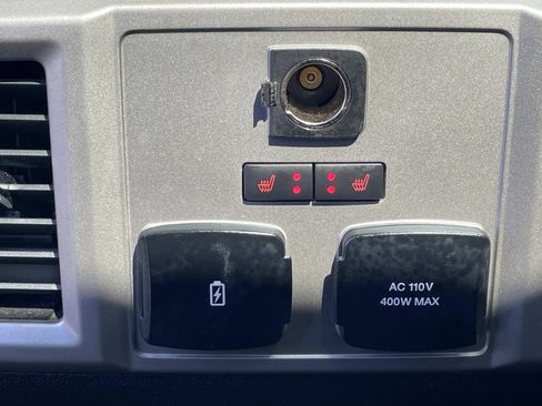 Used 2018 Ford F150 Lariat w/ Equipment Group 502A Luxury image 13