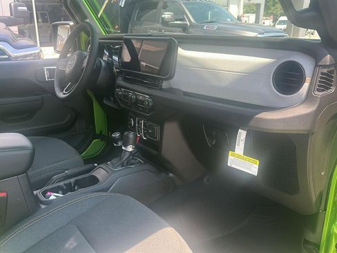 New 2025 Jeep Wrangler Unlimited Sport image 5