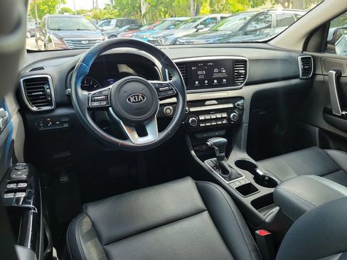 Certified 2021 Kia Sportage EX FWD image 12