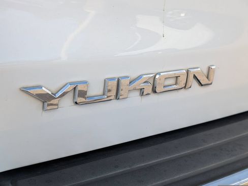 Used 2019 GMC Yukon Denali w/ Denali Ultimate Package AWD/4WD image 13