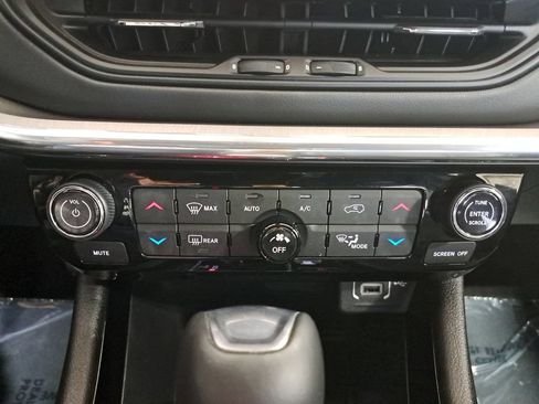 Certified 2023 Jeep Compass High Altitude AWD/4WD image 21