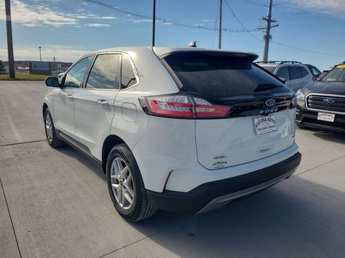 Used 2024 Ford Edge SEL image 8