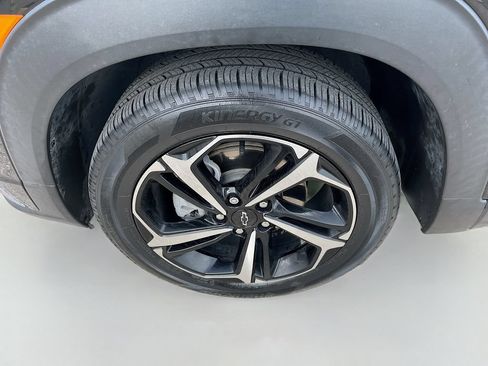 Used 2021 Chevrolet TrailBlazer RS w/ Technology Package FWD image 32