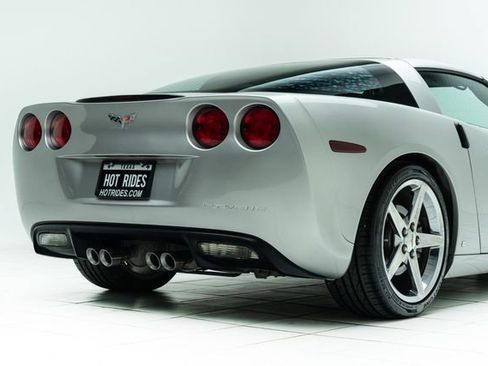 Used 2006 Chevrolet Corvette Coupe w/ Preferred Equipment Group image 14