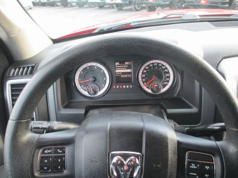 Used 2016 RAM 2500 SLT image 24